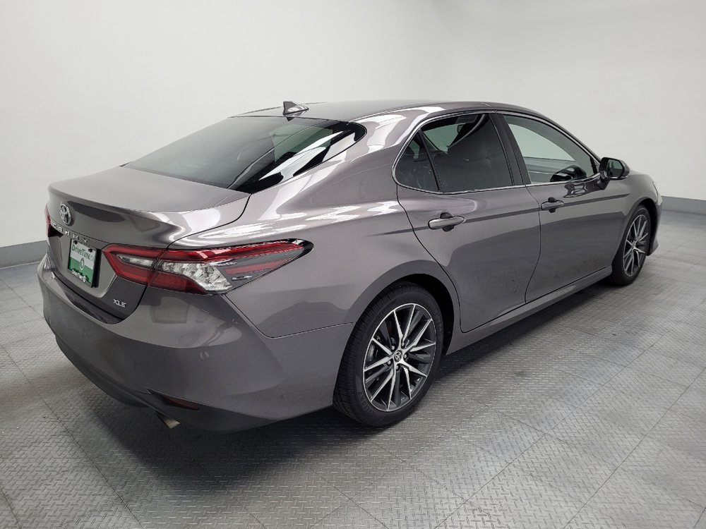 Used 2023 Toyota Camry XLE FWD image 10