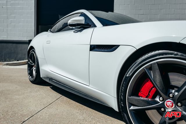 Used 2016 Jaguar F-TYPE R image 32