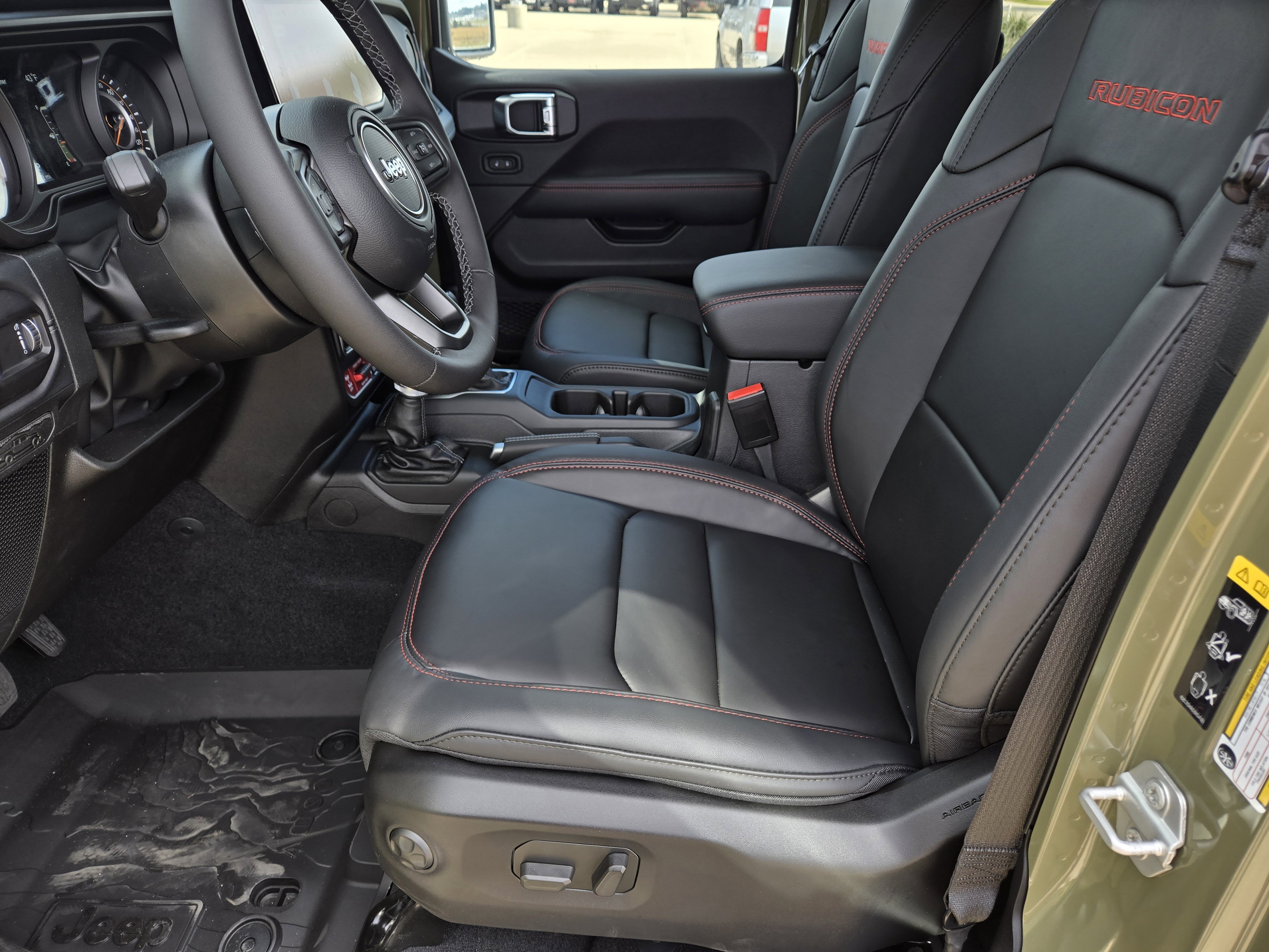 New 2025 Jeep Wrangler Unlimited Rubicon image 13