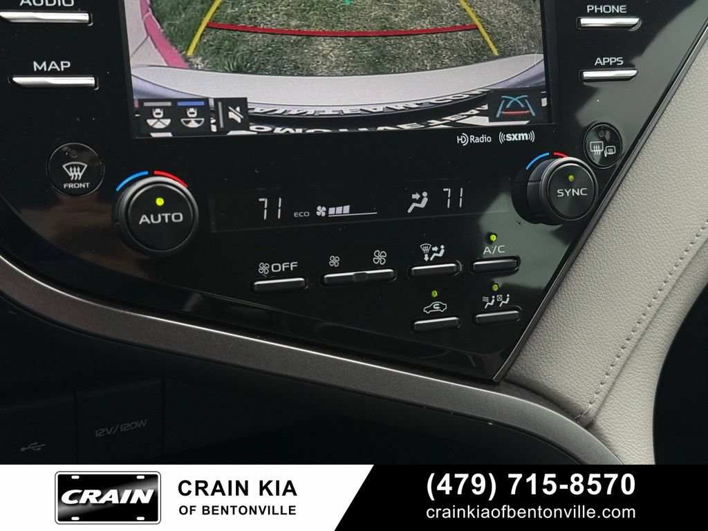 Used 2020 Toyota Camry XLE FWD image 17