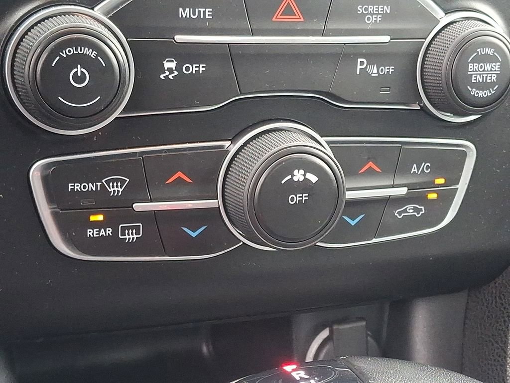 Used 2023 Dodge Charger SXT RWD image 15