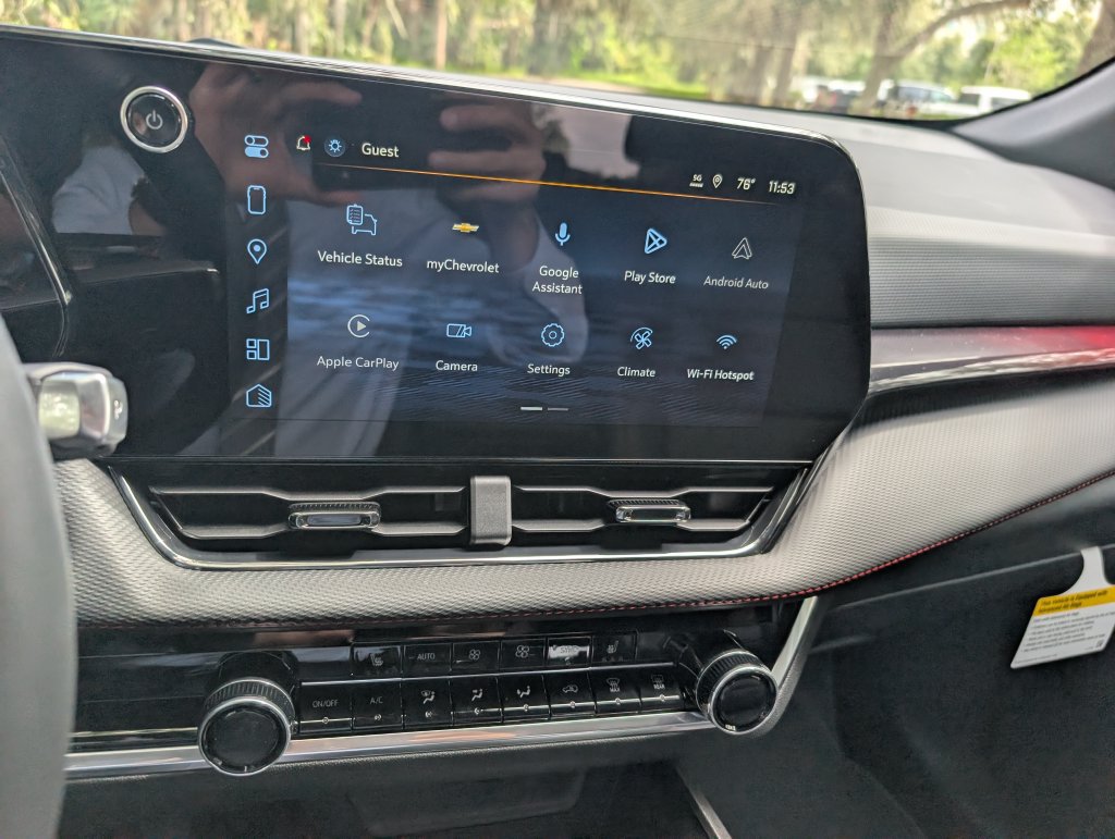 New 2027 Chevrolet Equinox RS FWD image 26