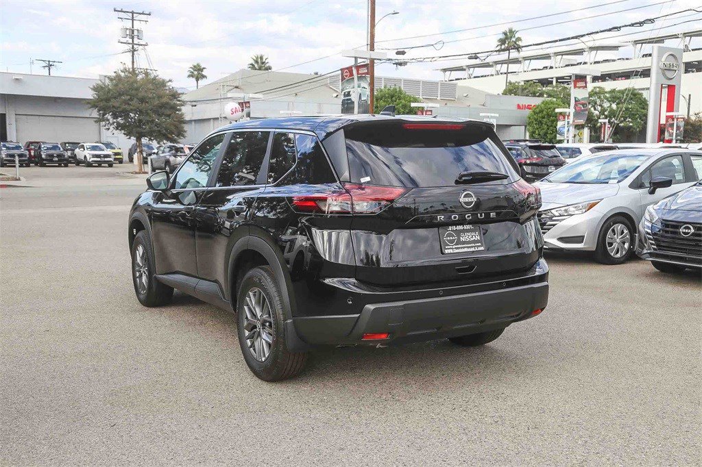 New 2026 Nissan Rogue S image 6