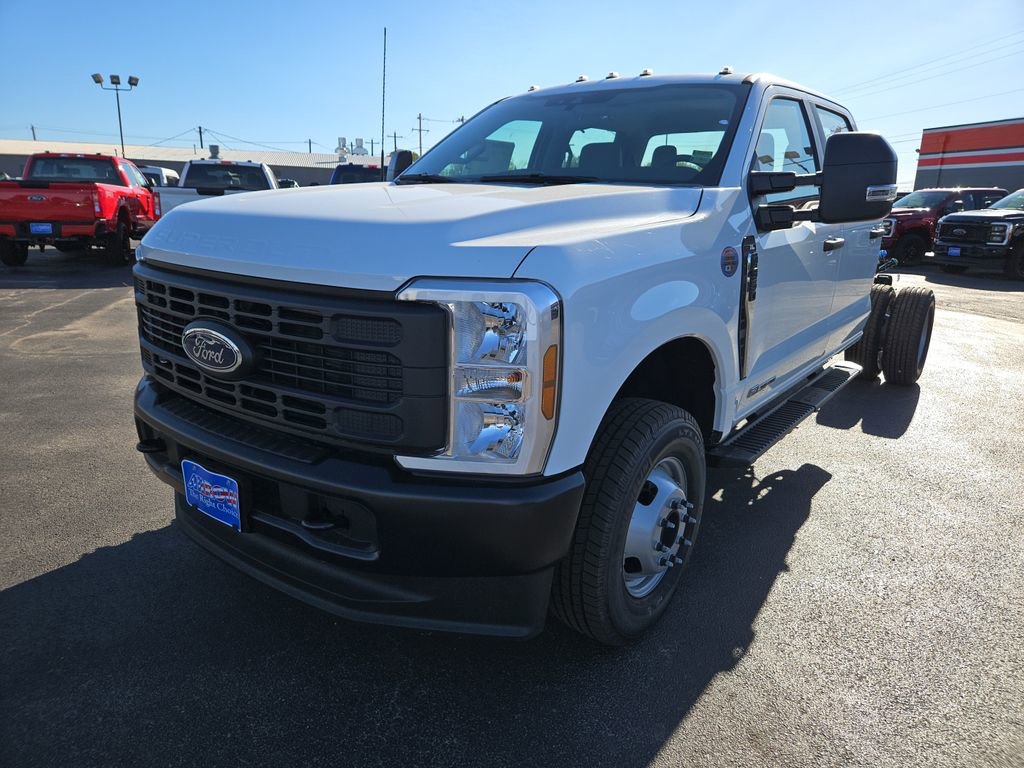New 2025 Ford F350 XL image 4