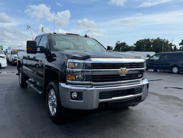 Used 2015 Chevrolet Silverado 2500 LT w/ LT Convenience Package image 4