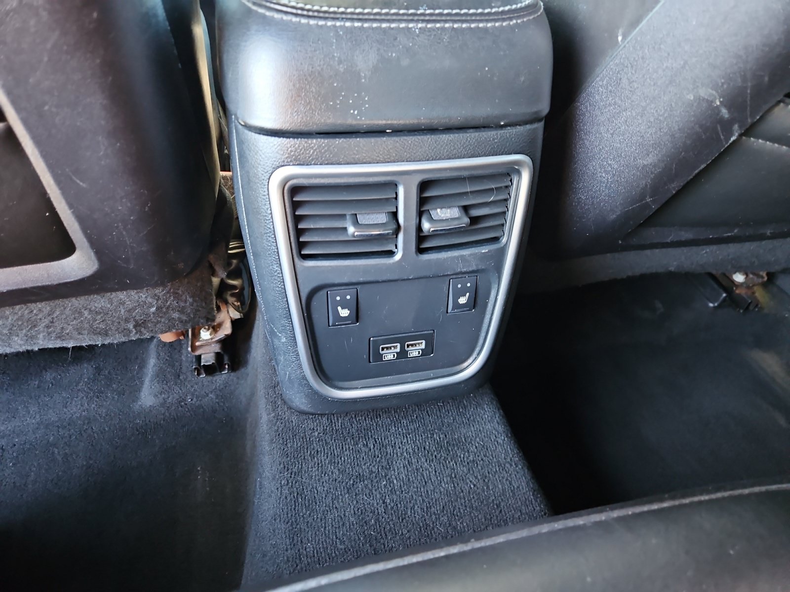 Used 2020 Dodge Charger SXT RWD image 13