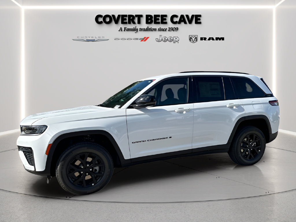 New 2026 Jeep Grand Cherokee Altitude RWD image 5