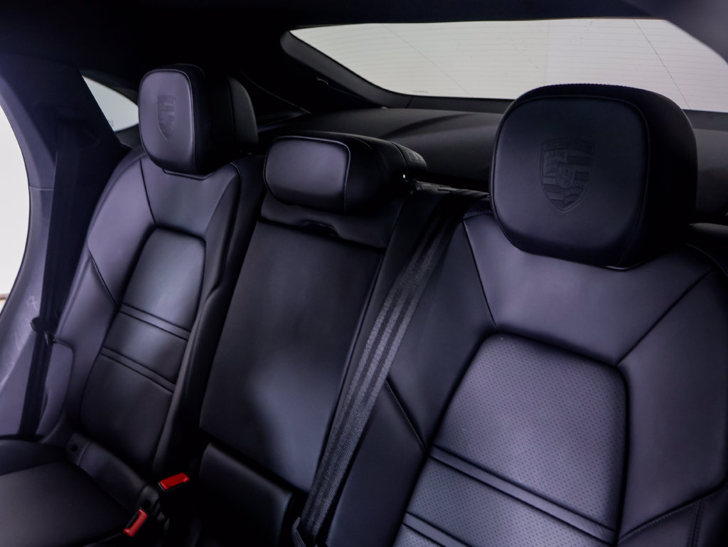 Certified 2026 Porsche Cayenne Coupe AWD/4WD image 11