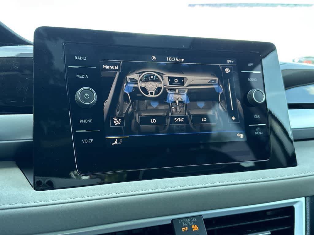New 2026 Volkswagen Taos SE FWD image 18