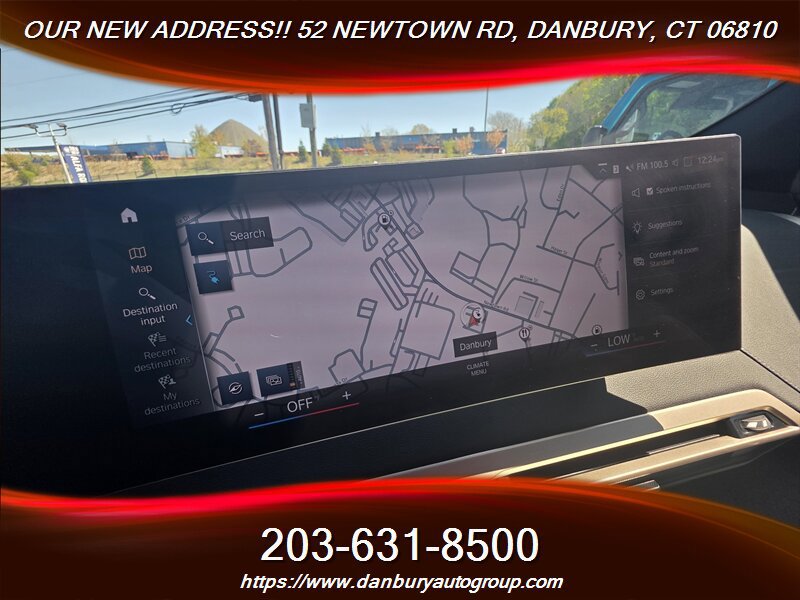 Used 2023 BMW iX xDrive50 w/ Sport Package AWD/4WD image 17