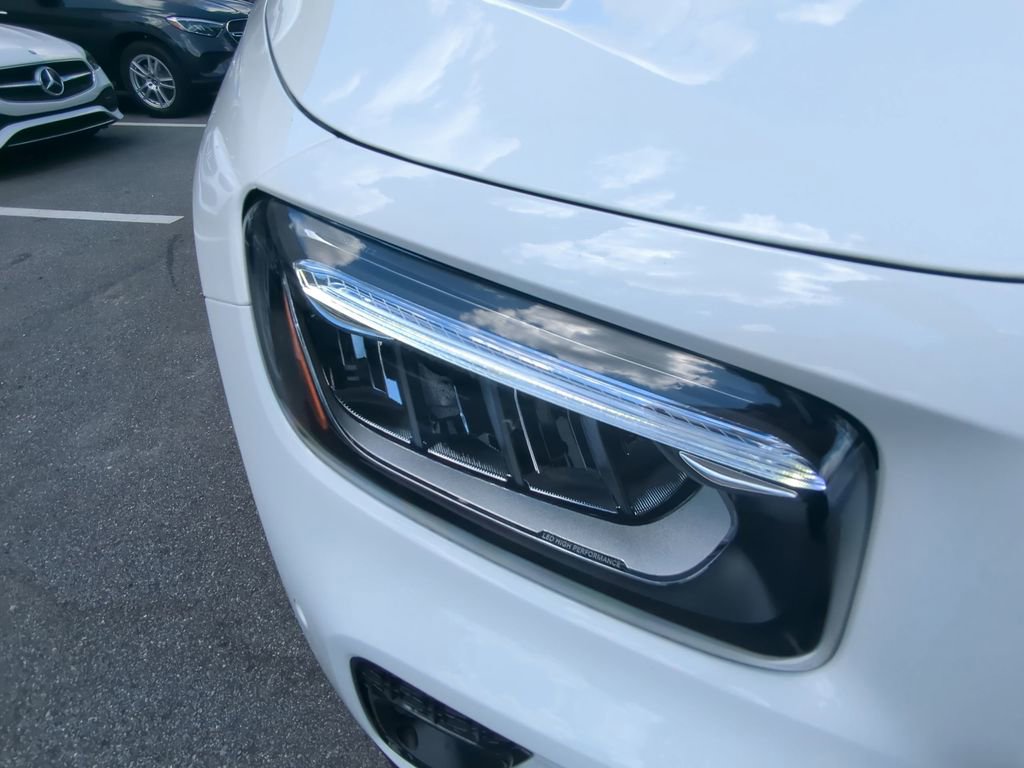 New 2025 Mercedes-Benz GLB 250 GLB 250 image 21