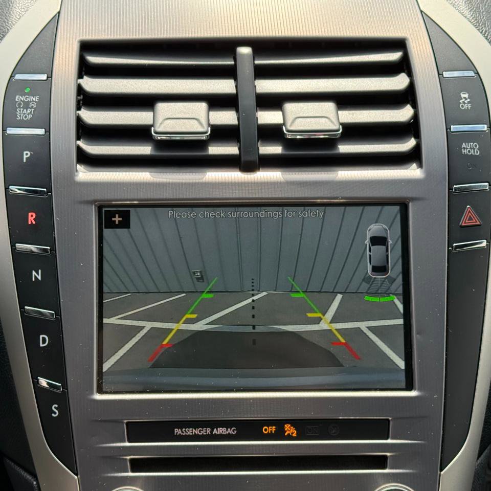Used 2018 Lincoln MKZ Premiere FWD image 16