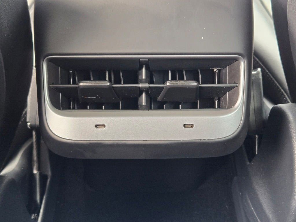 Used 2021 Tesla Model 3 Long Range image 16