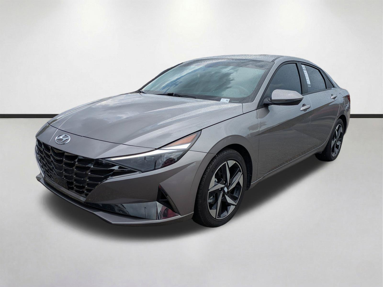 Used 2023 Hyundai Elantra Limited FWD image 9