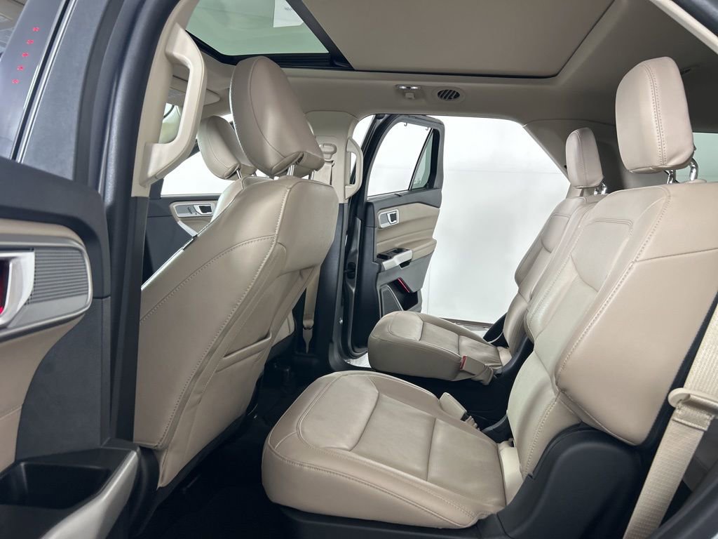 Used 2021 Ford Explorer Limited w/ Equipment Group 301A image 43