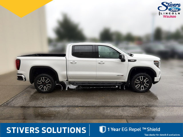 Used 2022 GMC Sierra 1500 AT4 w/ AT4 Preferred Package AWD/4WD image 5
