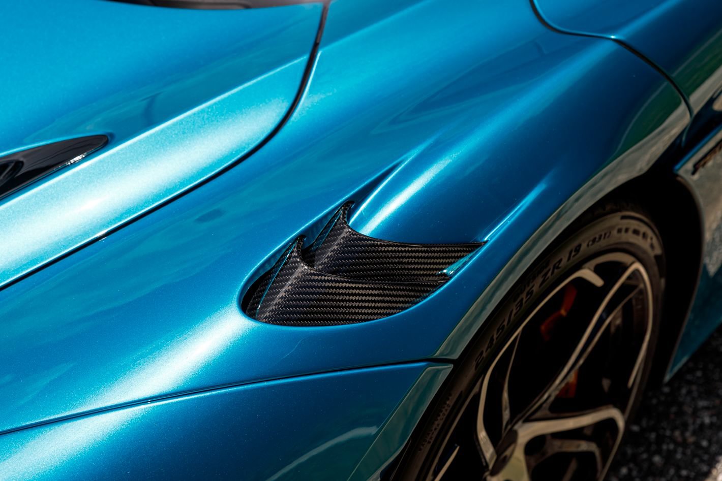 Used 2025 McLaren 750S RWD image 19