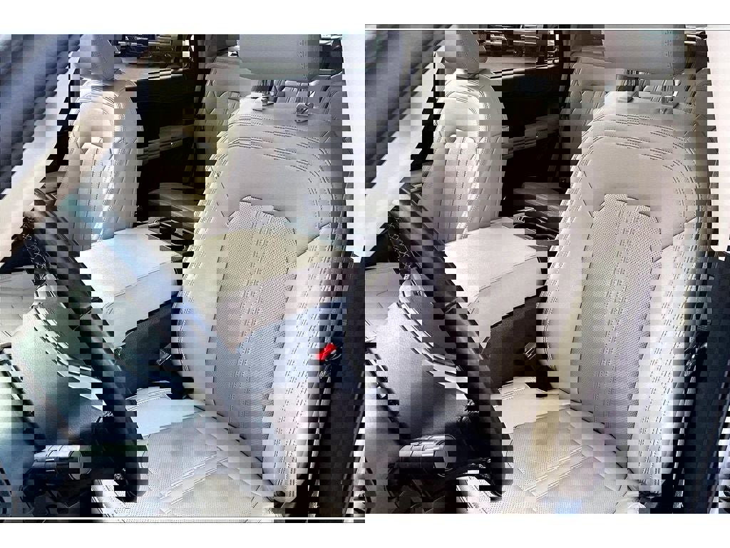 Used 2024 Ford Expedition Limited image 27