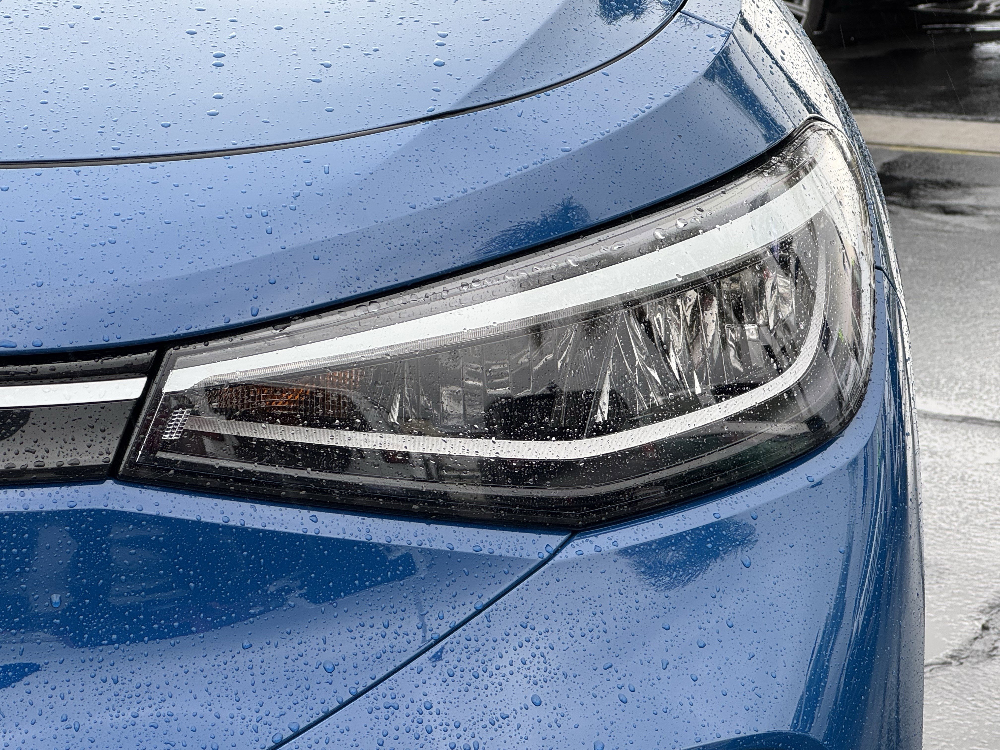 Used 2025 Volkswagen ID.4 Pro image 6