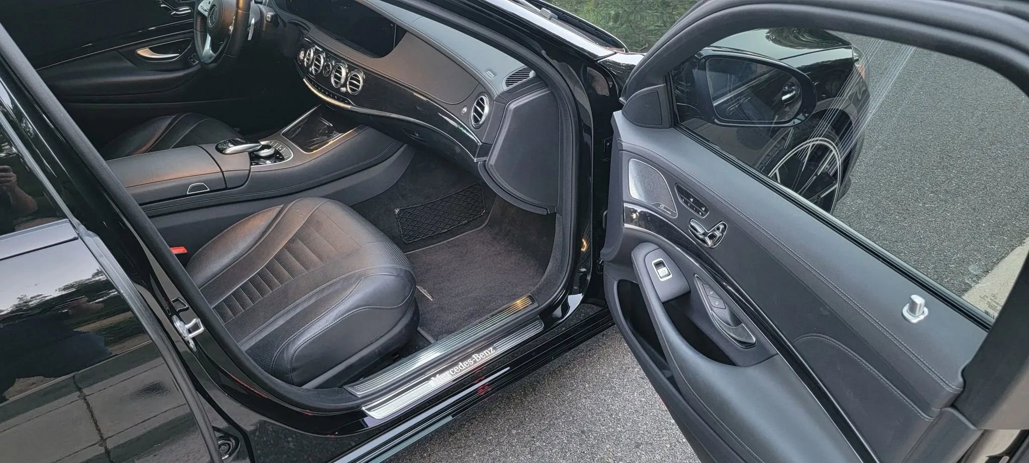 Used 2020 Mercedes-Benz S 560 Sedan image 42