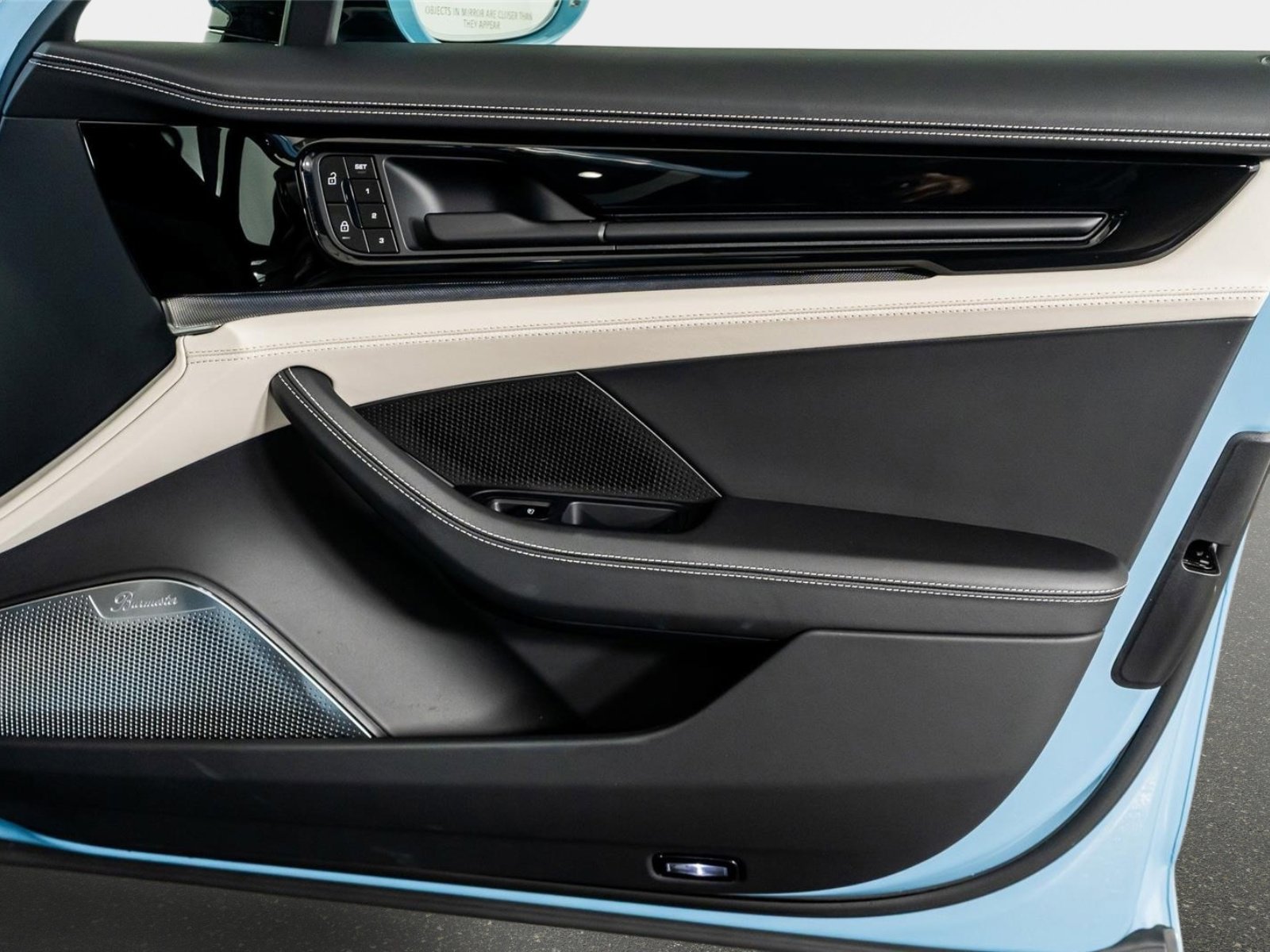 Used 2025 Porsche Panamera 4 w/ Premium Package image 51