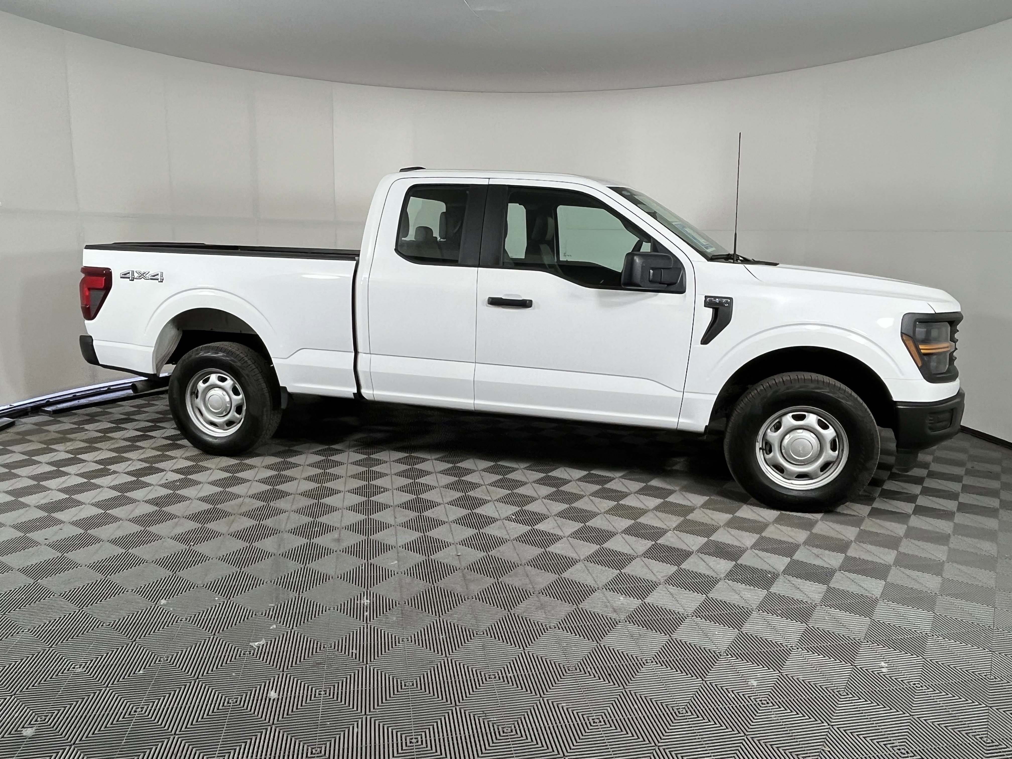 Used 2025 Ford F150 XL AWD/4WD image 6