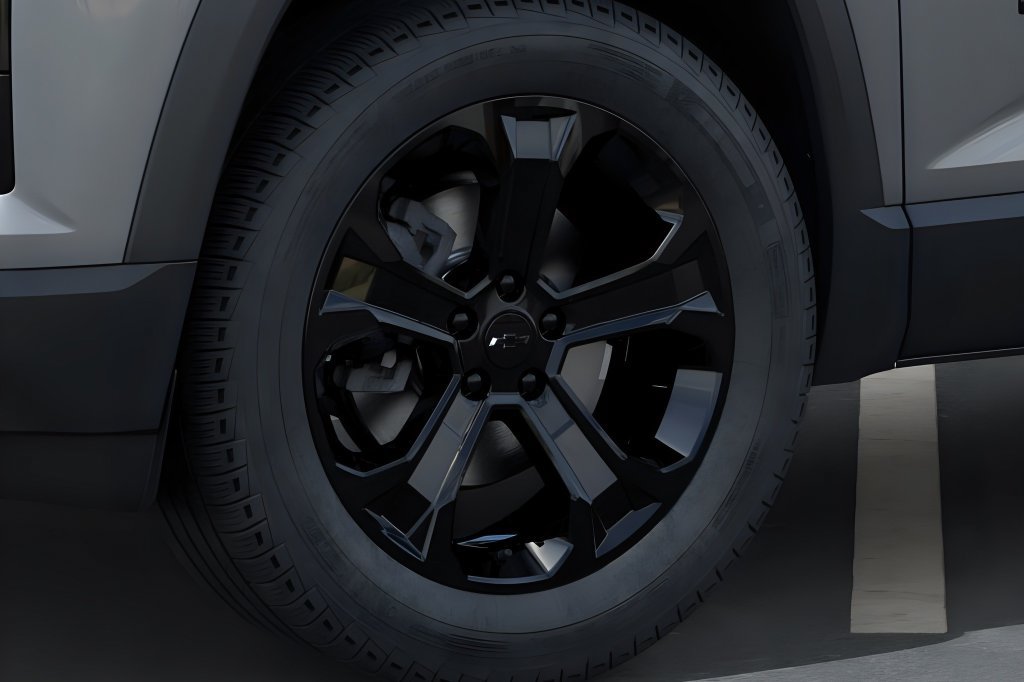 New 2027 Chevrolet Equinox LT w/ Midnight Edition FWD image 10