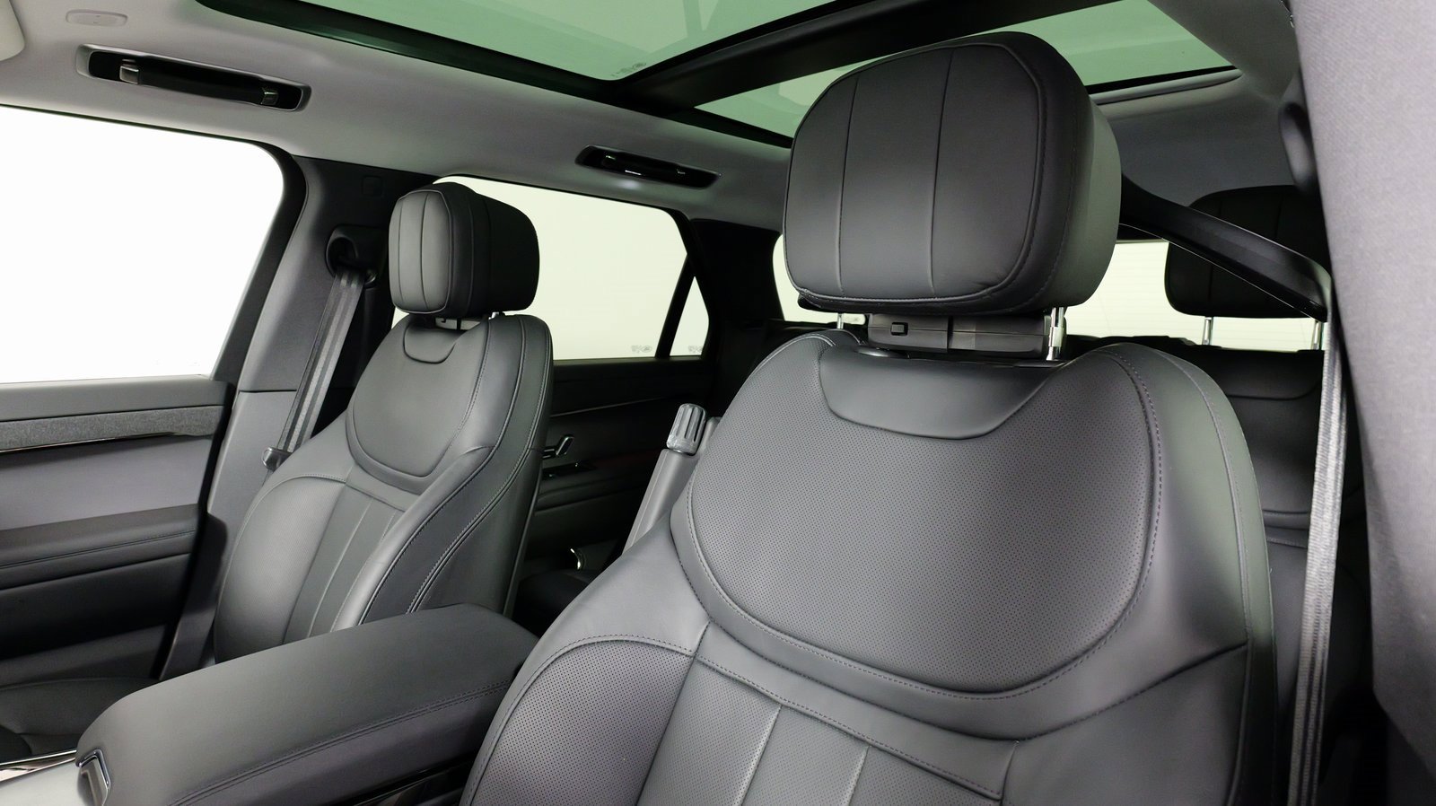 Used 2023 Land Rover Range Rover Sport SE image 32