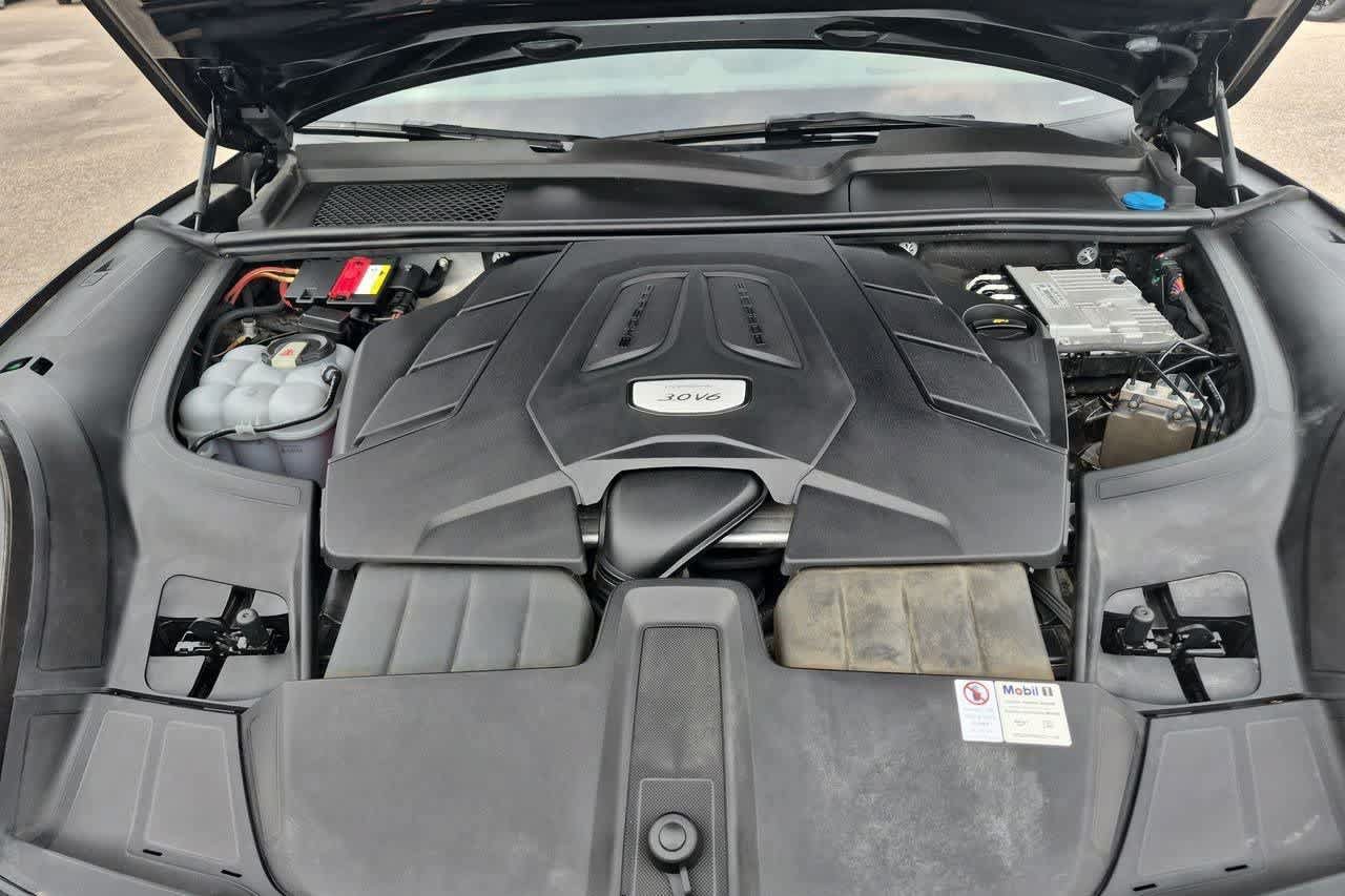 Used 2020 Porsche Cayenne AWD/4WD image 14