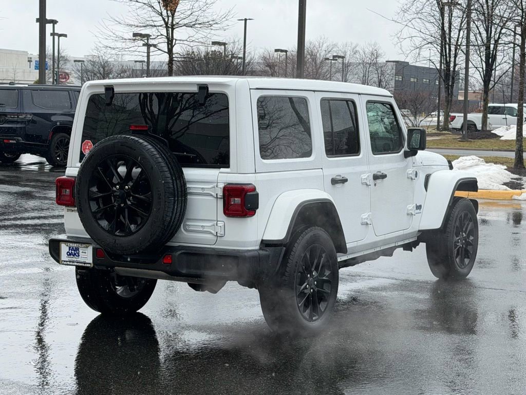 Certified 2025 Jeep Wrangler Unlimited Sahara w/ Safety Group image 7