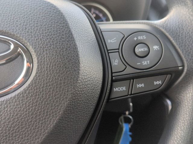 Certified 2025 Toyota RAV4 LE image 17