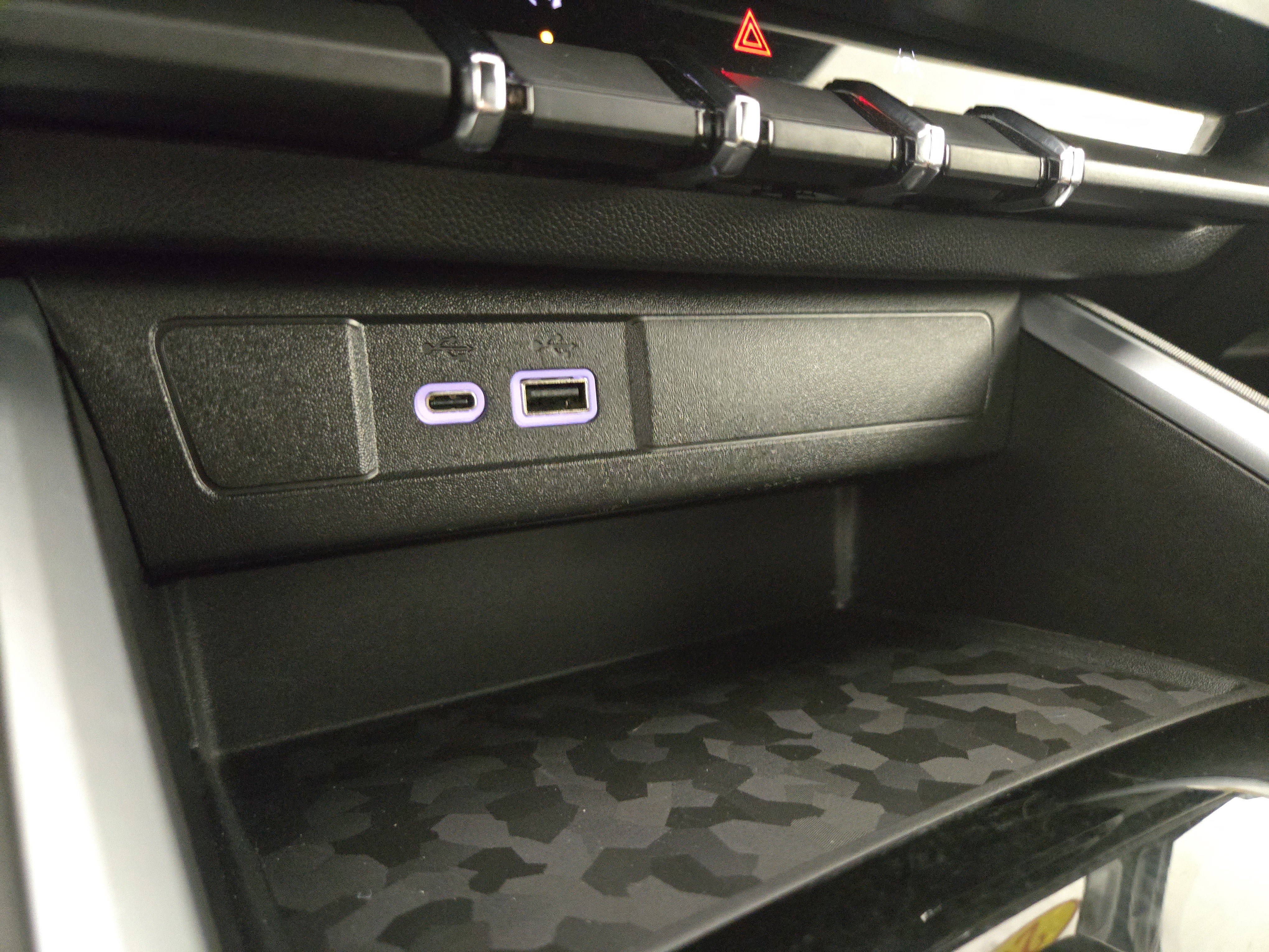 Certified 2023 Chevrolet Colorado Trail Boss w/ Technology Package image 26