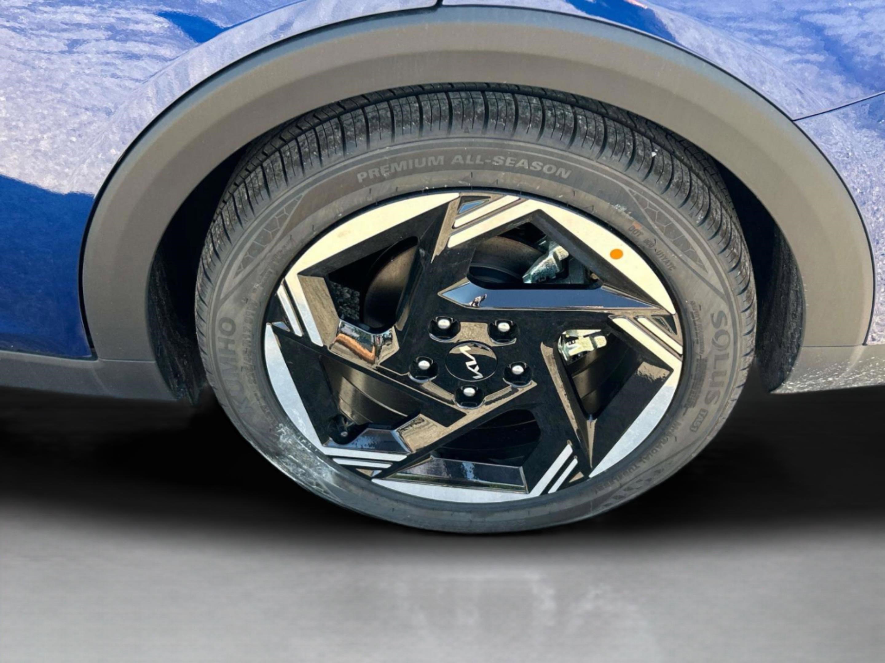 New 2025 Kia K4 EX image 11