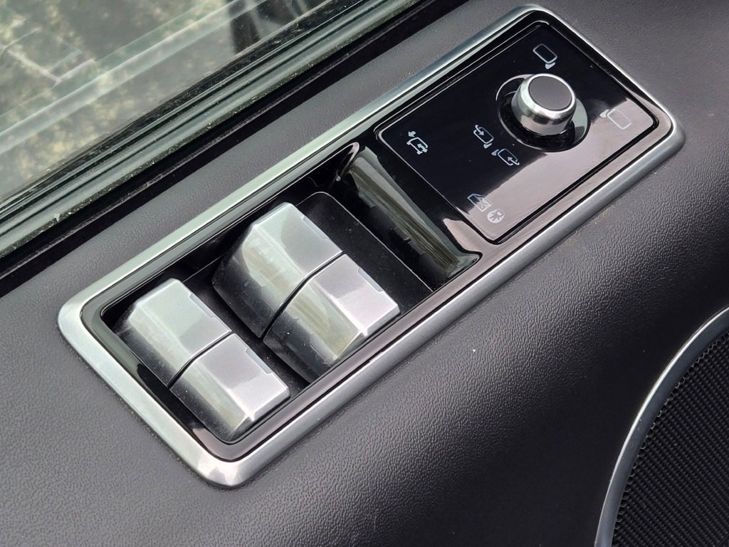 Used 2022 Land Rover Range Rover Sport HSE Silver Edition image 19