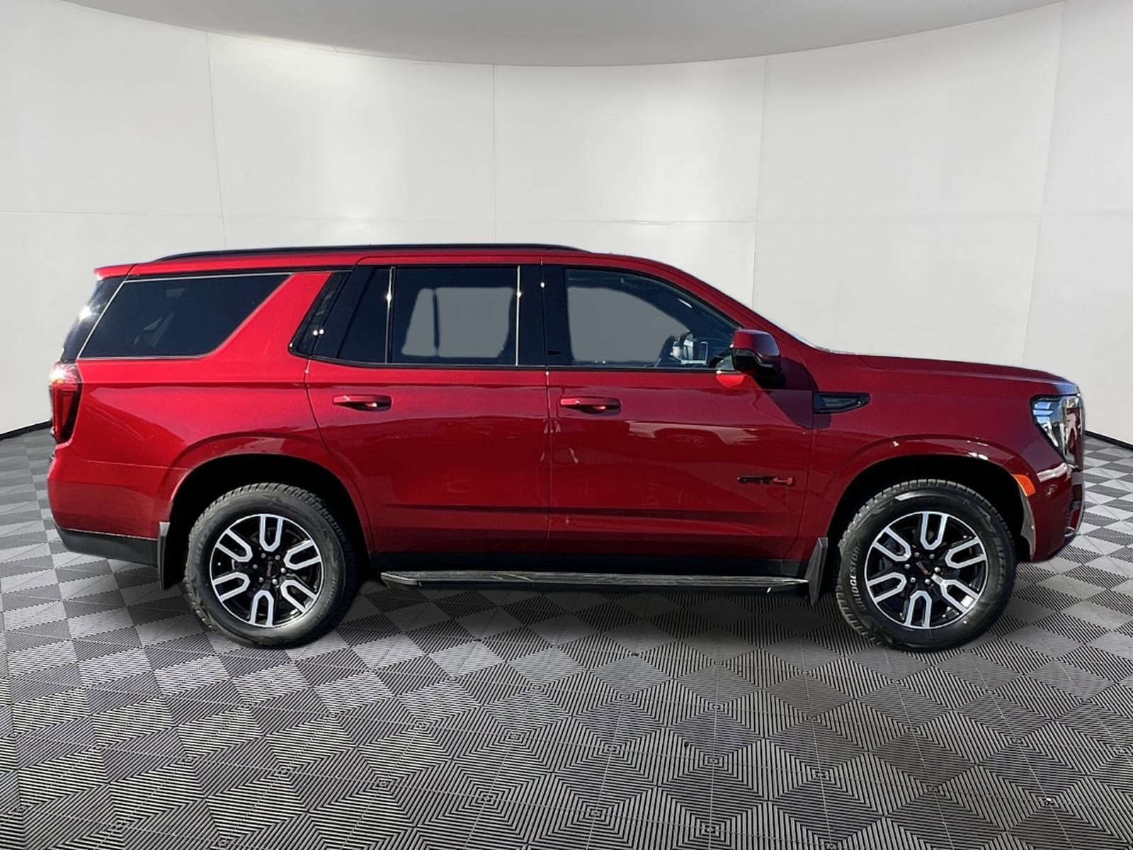 Used 2024 GMC Yukon AT4 image 7