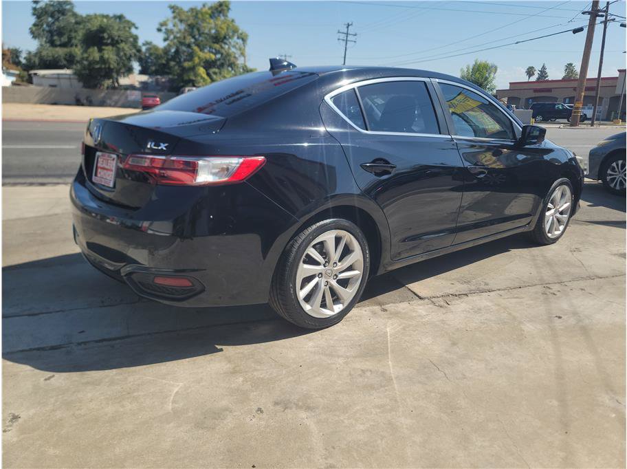 Used 2017 Acura ILX FWD image 6