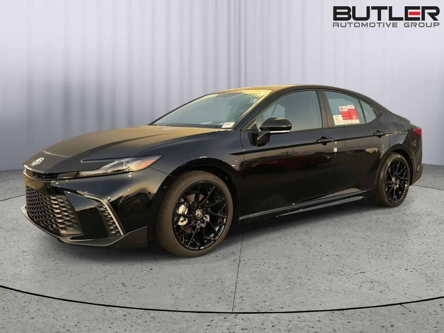 New 2026 Toyota Camry SE FWD image 2