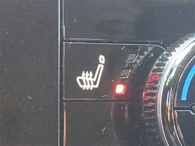 Used 2022 Nissan Pathfinder SV image 23