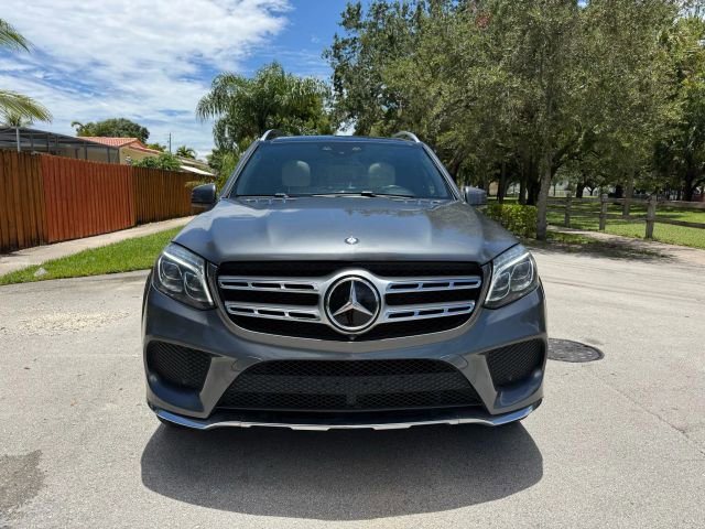 Used 2017 Mercedes-Benz GLS 550 4MATIC image 3