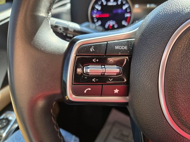 Used 2024 Kia Carnival LX image 22