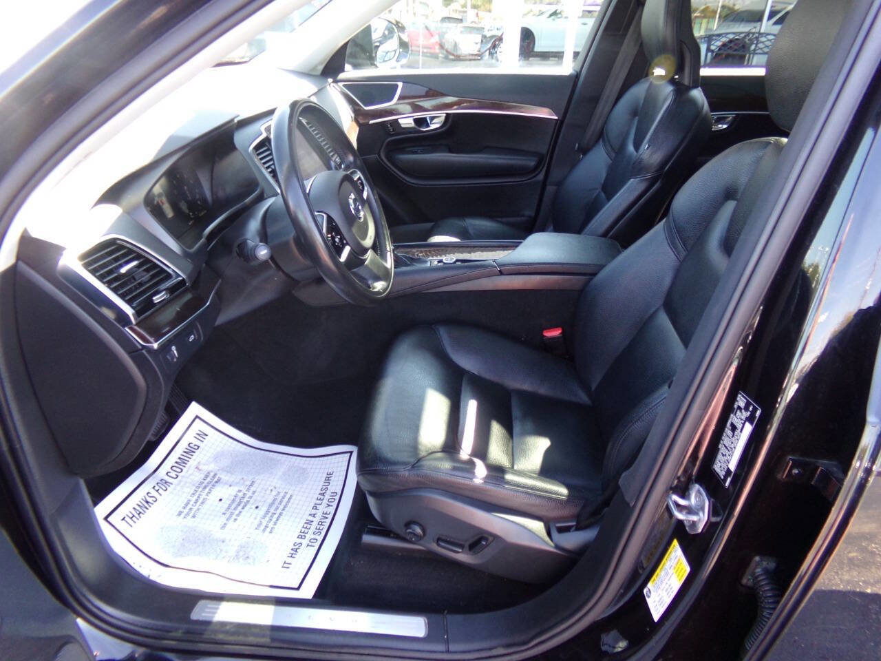 Used 2016 Volvo XC90 T6 Momentum w/ Momentum Plus Package image 11