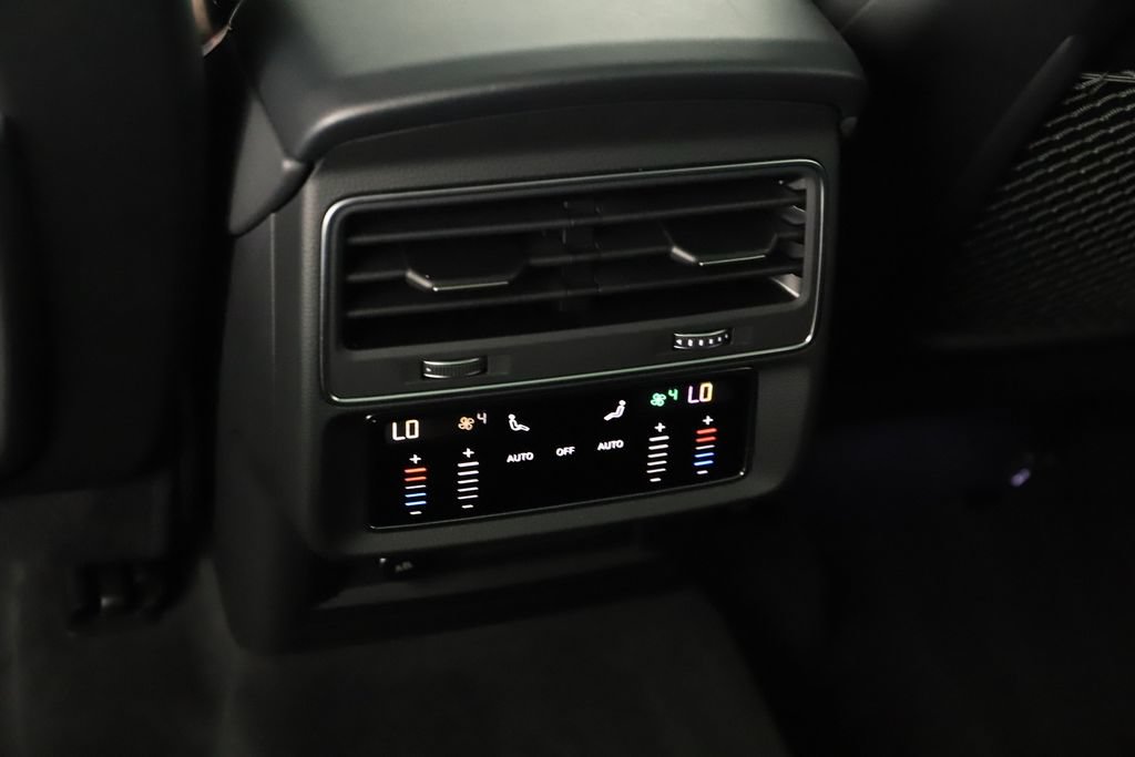 Certified 2023 Audi Q8 Premium Plus AWD/4WD image 22