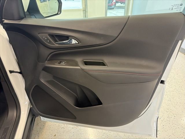 Used 2024 Chevrolet Equinox RS image 41