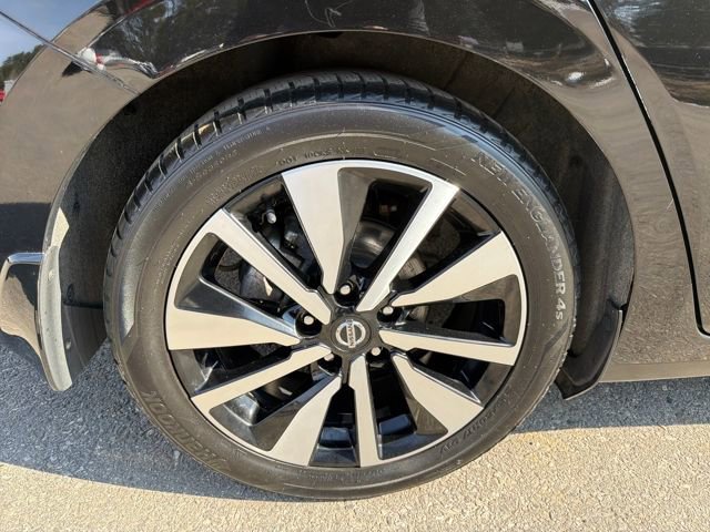 Used 2021 Nissan Sentra SV w/ SV Premium Package image 30