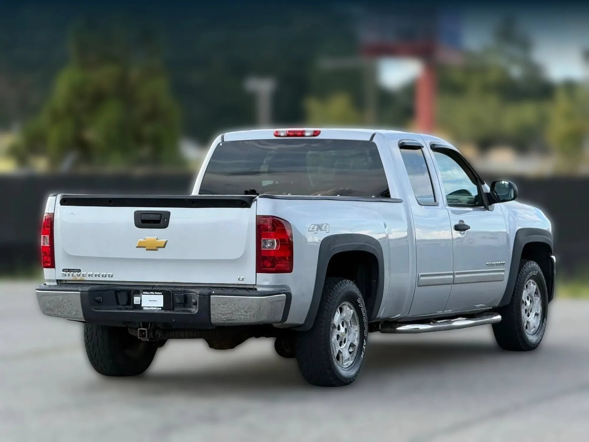 Used 2013 Chevrolet Silverado 1500 LT w/ All-Star Edition AWD/4WD image 9