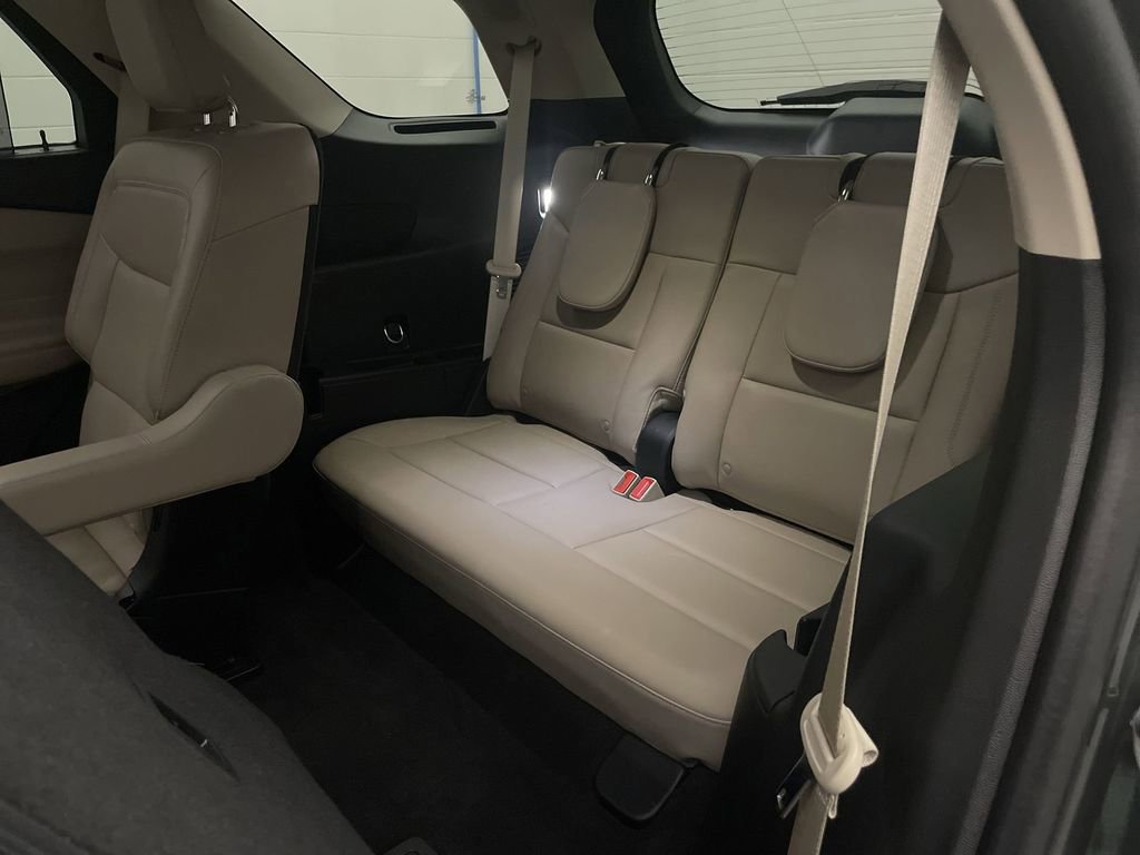 Used 2023 Ford Explorer Limited w/ Limited Technology Package image 30
