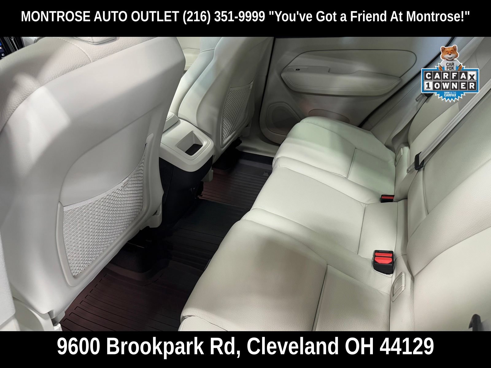 Certified 2024 Volvo XC60 B5 Plus w/ Protection Package Premier AWD/4WD image 37