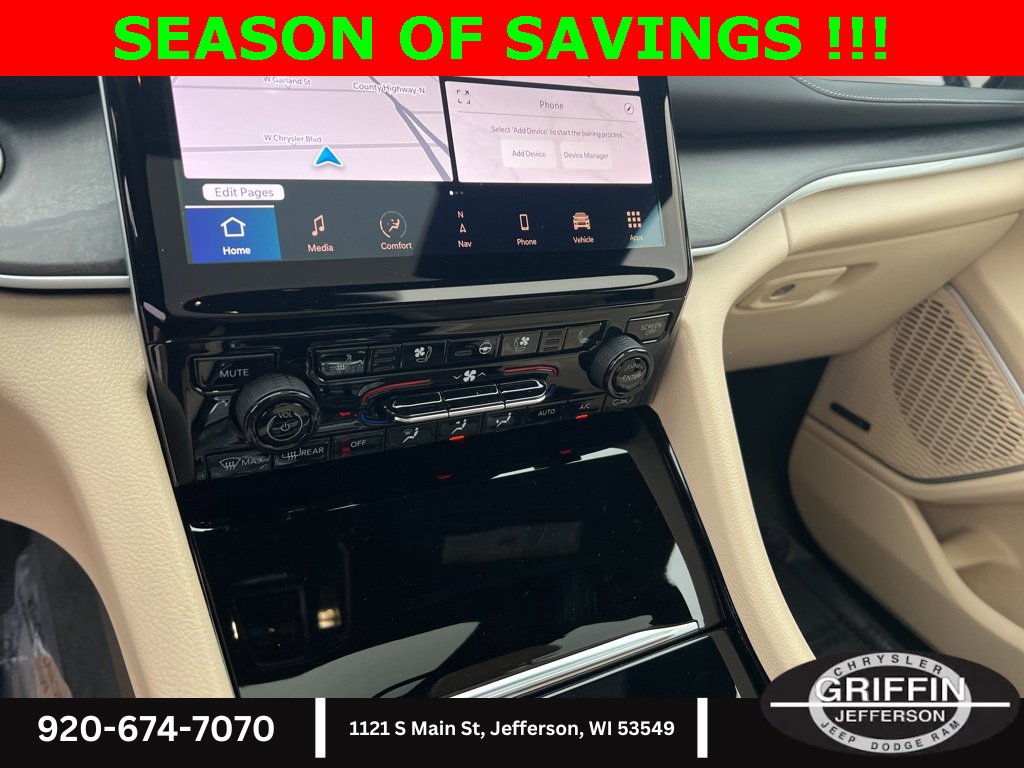 Used 2023 Jeep Grand Cherokee 4WD 4xe w/ Luxury Tech Group II image 27