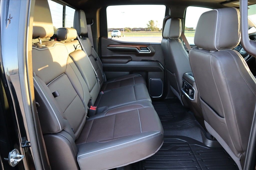 Used 2023 GMC Sierra 1500 Denali w/ Denali Reserve Package image 18