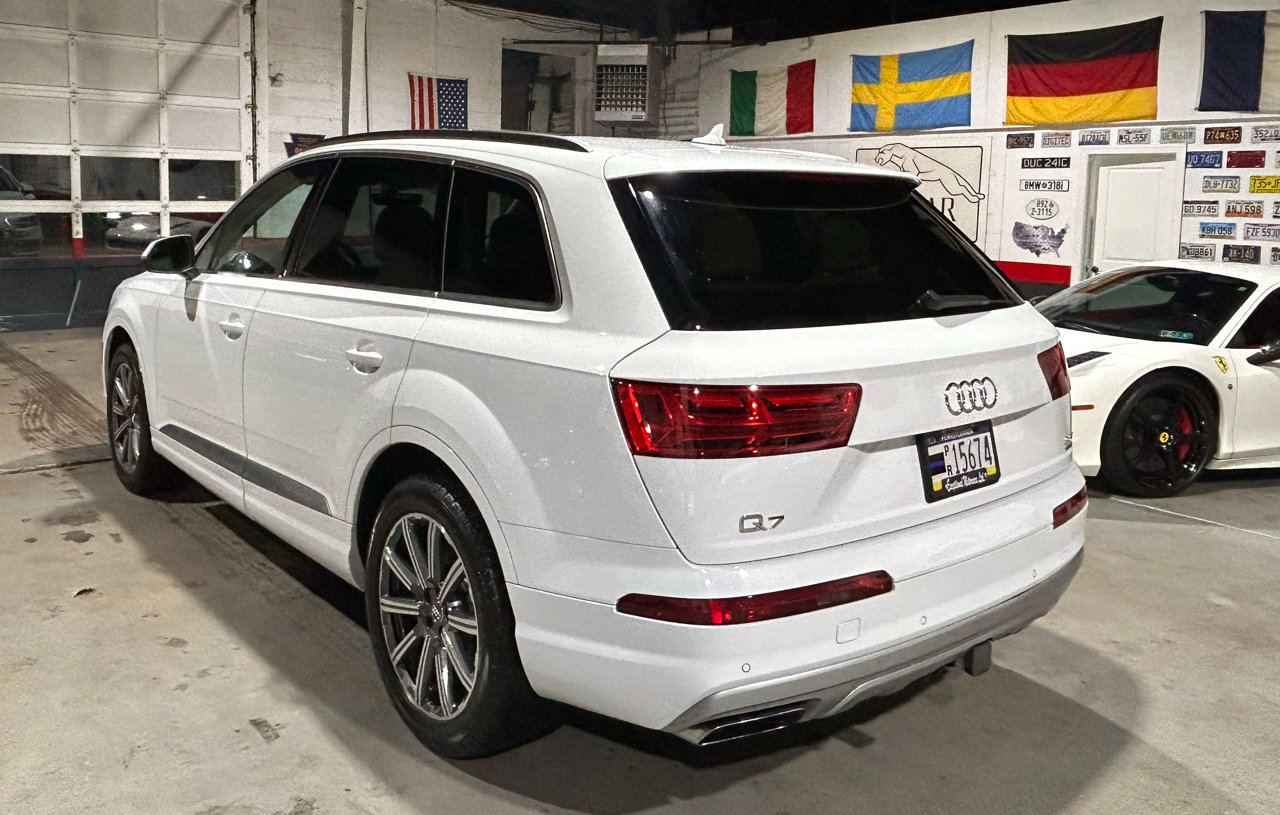 Used 2017 Audi Q7 3.0T Premium Plus image 3